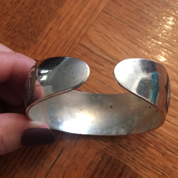 ⛸TRADED⛸Vintage Tibetan Silver elephant cuff bracelet - Picture 7 of 13